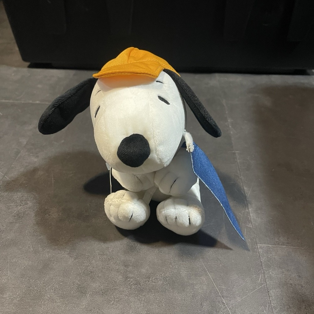 Hallmark‎ Peanuts Snoopy #1 Fan Plush Collectible